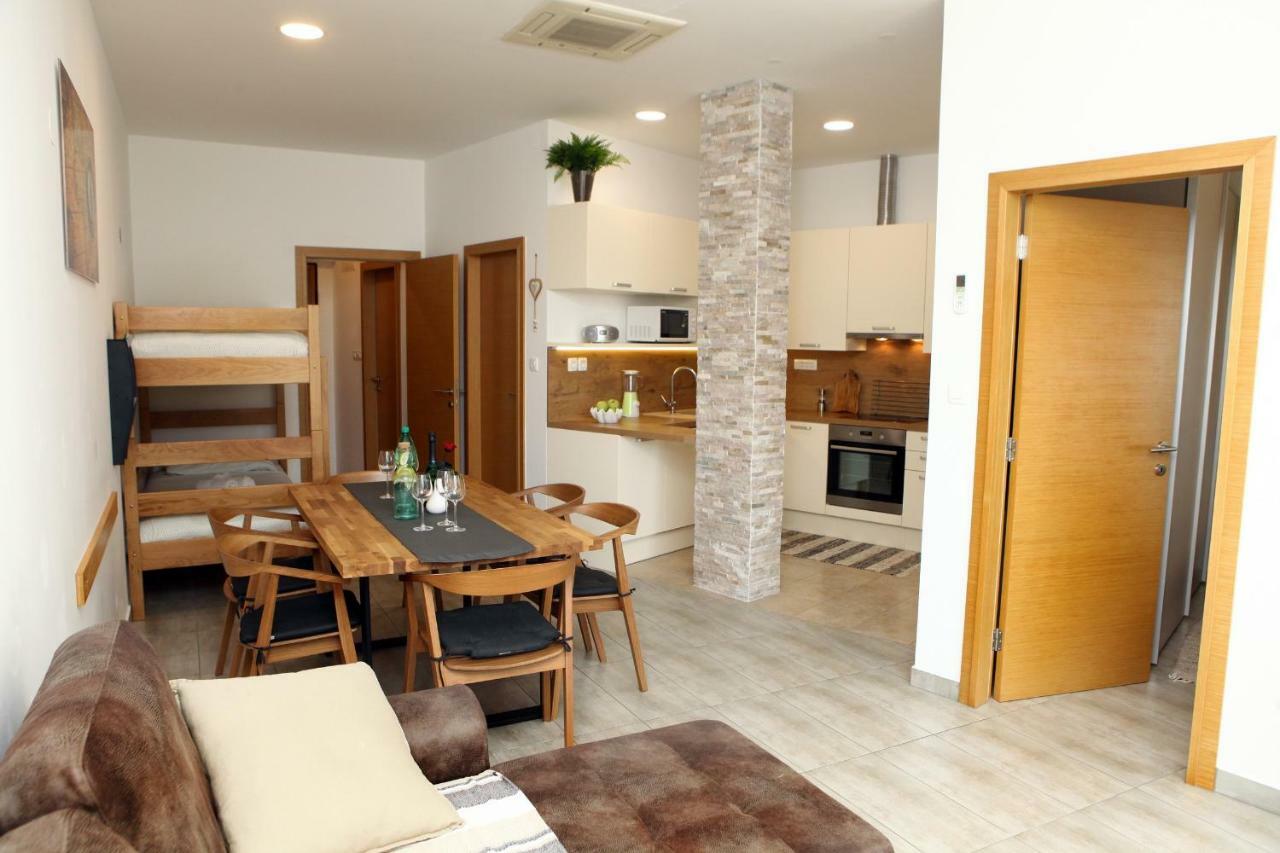 Trendy Apartment Izola Js ภายนอก รูปภาพ